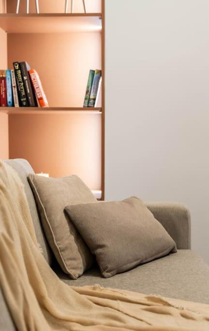 Delightful Sense 2Bd Apt In Kolonaki 7 Min To Metro أثينا المظهر الخارجي الصورة